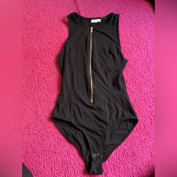 Body suit - Picture 3 of 6